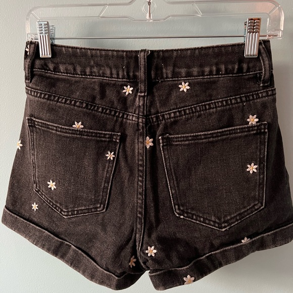 Pacsun black denim mom shorts - Picture 2 of 2